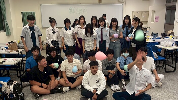 114學年度 (系學會) 制服日圖片