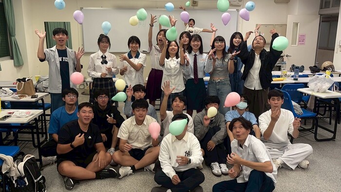 114學年度 (系學會) 制服日圖片